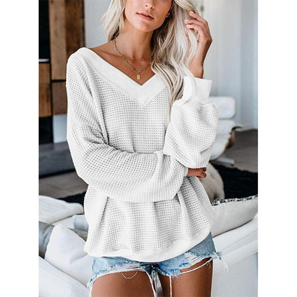 Loose V-Neck Knit Sweater with Plaid Design